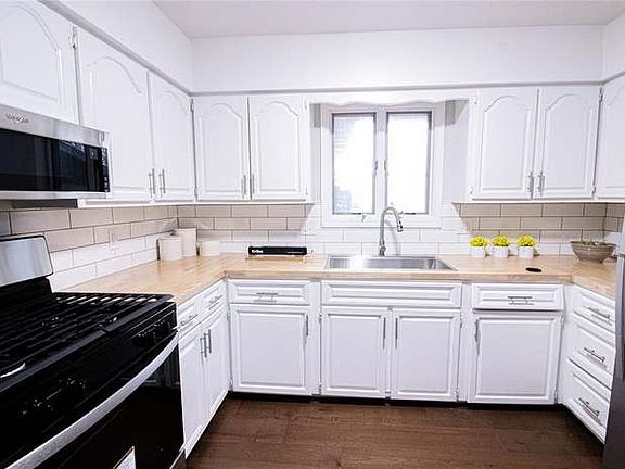 3rd image of 5338 Norcroft Dr