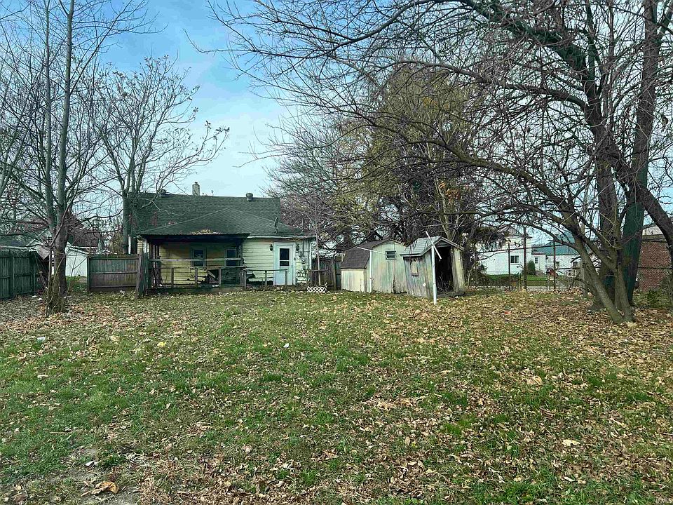 2nd image of 1218 S Main St