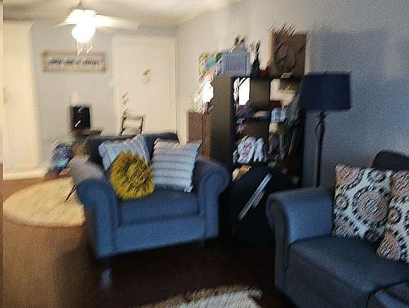 3rd image of 7575 Katy Fwy