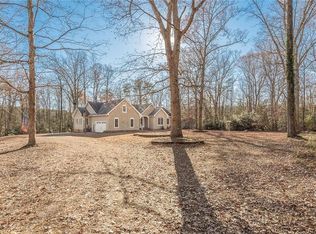 282 Country Ln, Shacklefords, VA 23156