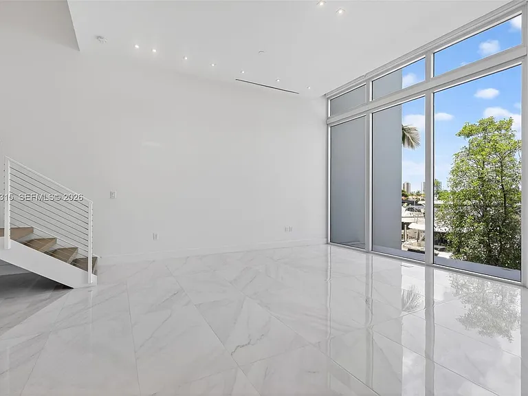 3750 Yacht Club Dr #Townhouse 5 — Photo 19
