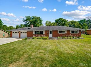 4207 Weller Dr, Bellbrook, OH 45305