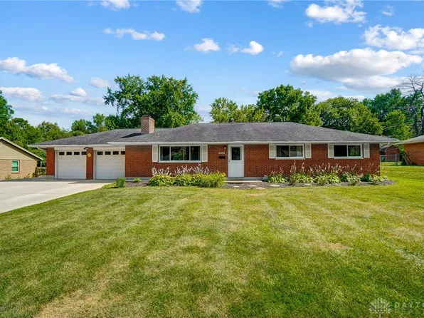 4207 Weller Dr, Bellbrook, OH 45305