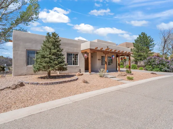 4105 Soaring Eagle Ln, Santa Fe, NM 87507