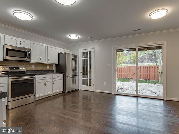 5th image of 2919 Williamsburg Ct