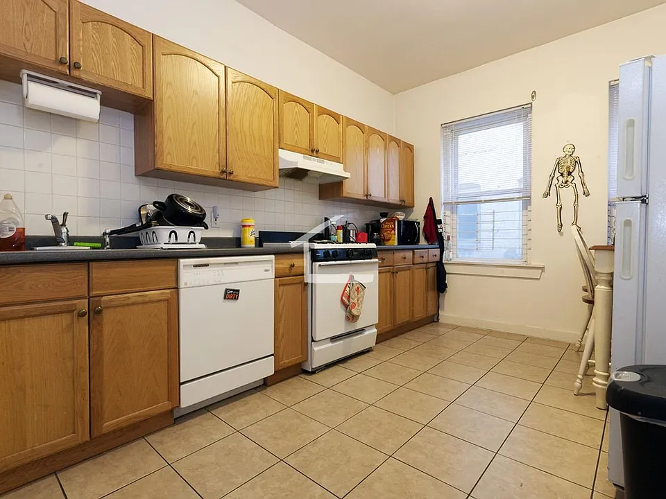 36 Brighton Ave #2B