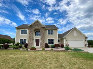 445 Thyme Dr, Webster, NY 14580