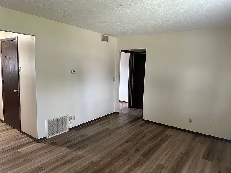1808 W Faidley Ave — Photo 7