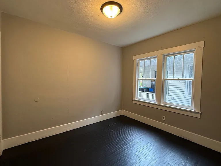 1454 E Main St — Photo 13