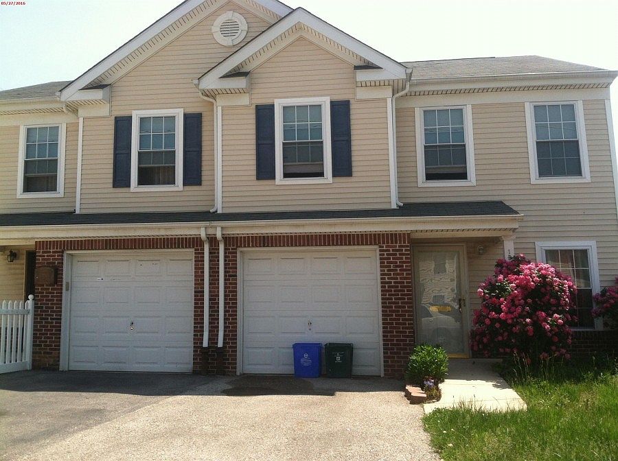 2nd image of 1535 N 19th St