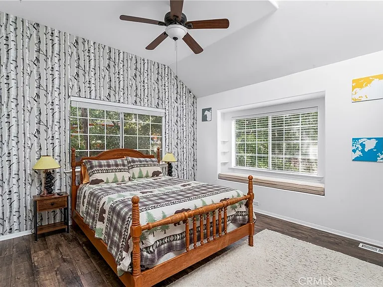 955 Teakwood Dr — Photo 9
