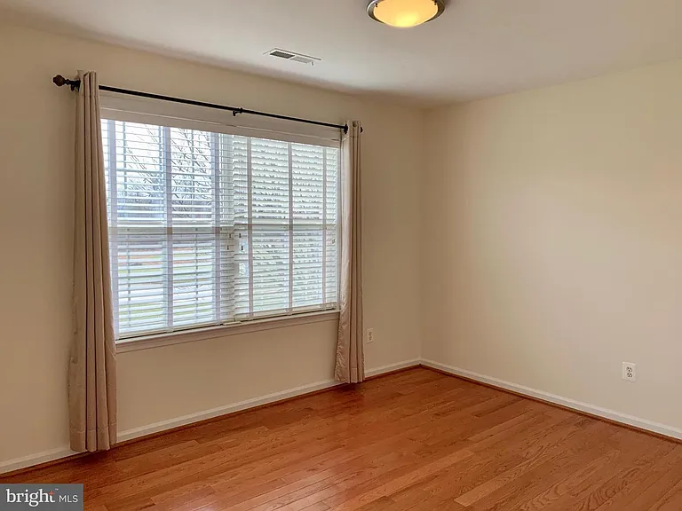 20242 Hidden Creek Ct — Photo 11