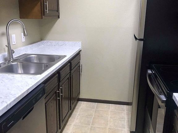 3rd image of 6800 Camden Ln APT 22