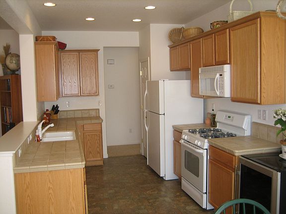 3rd image of 2397 Dodge Dr