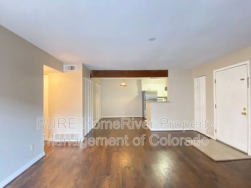 2 bed, 1.0 bath, 967 sqft, $1,750 — Photo 4