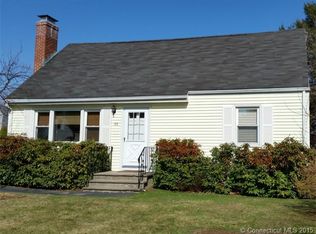 122 Federal St, West Hartford, CT 06110