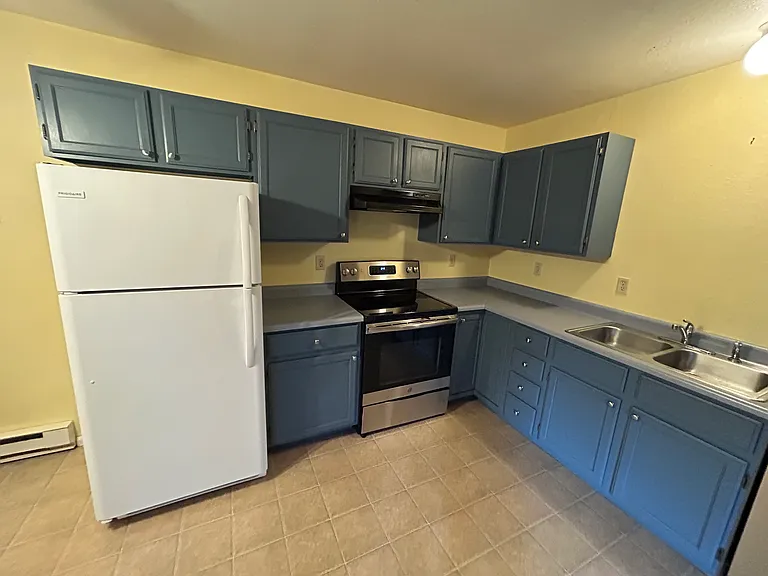 1355 Cherry St #B — Photo 15