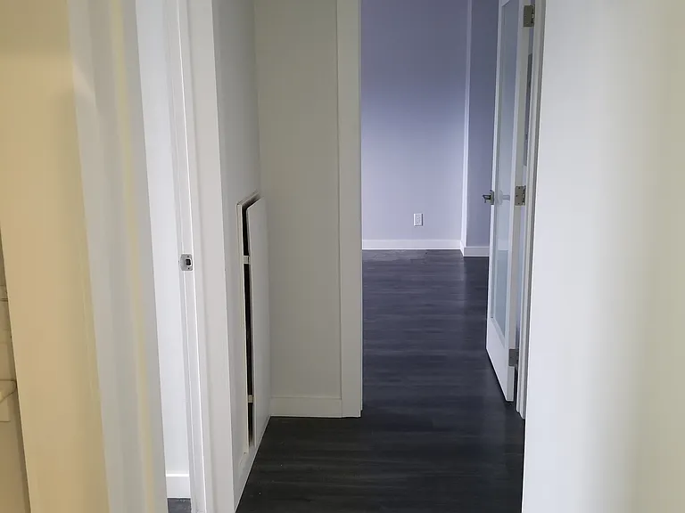 123 N Locust St #407 — Photo 1