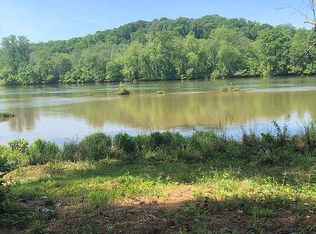 9445 Huntcliff Trce, Sandy Springs, GA 30350