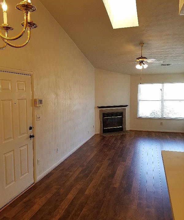 1st image of 3956 Palomino Dr APT 204