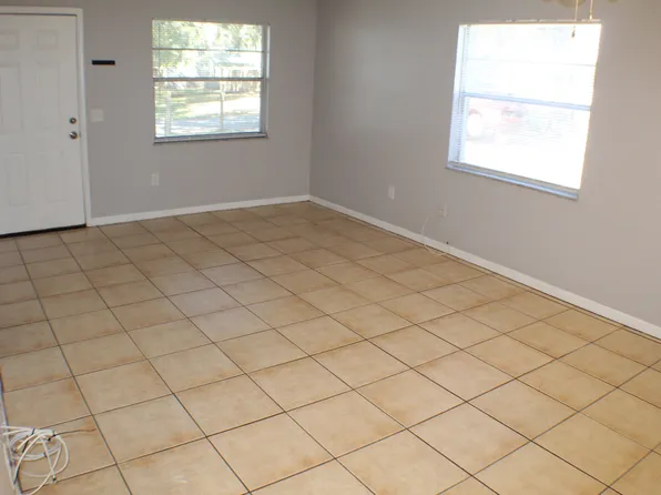 857 Lyndhurst St APT D, Dunedin, FL 34698