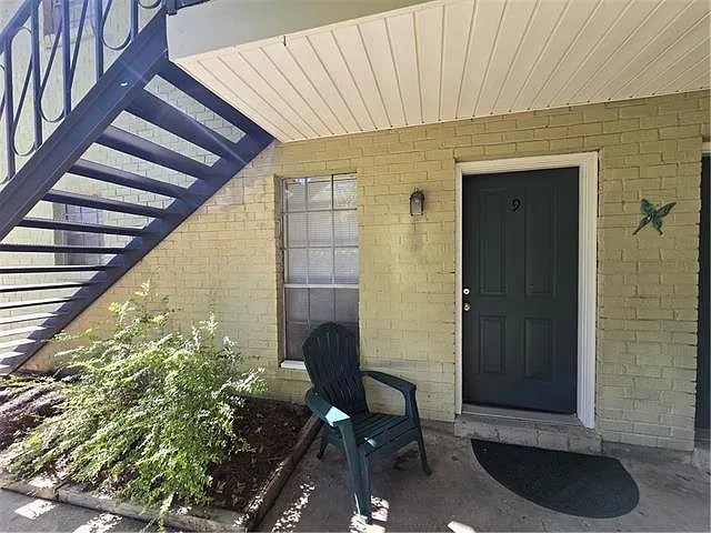 1 bed, 1.0 bath, 900 sqft, $1,150 — Photo 3
