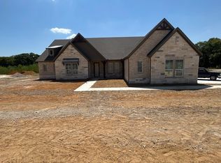 1103 Perrin Ln, Van Alstyne, TX 75495