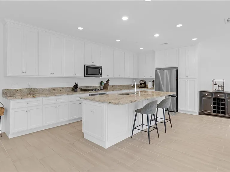 2760 Telegraph Blvd — Photo 5