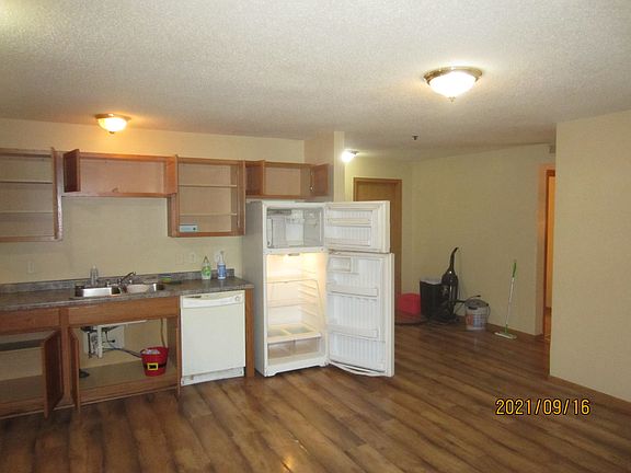 4th image of 961 Prosperity Ave #1