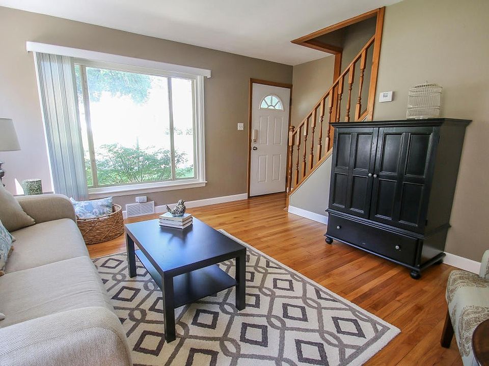 1st image of 602 N 115th St