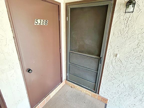 3rd image of 538 Bahia Cir #B