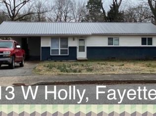 2213 W Holly St, Fayetteville, AR 72703