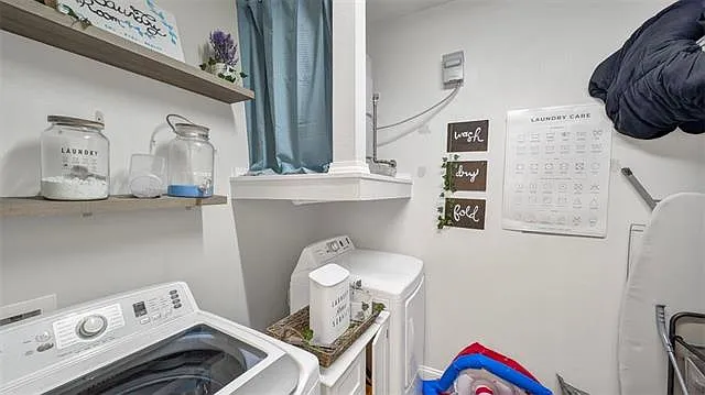 2735 Village Ct — Photo 21