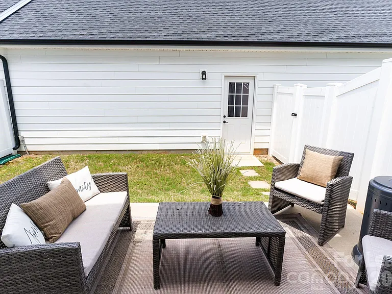5048 Patton Dr — Photo 22