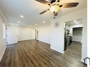 1415 W Imperial Hwy, Los Angeles, CA 90047