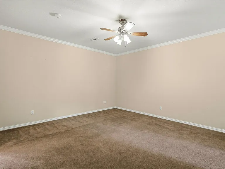 79 Melrose Dr — Photo 21