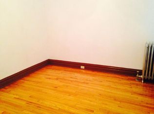 916 W Addison St, Chicago, IL 60613