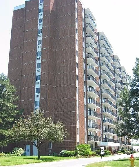 8591 Riverside Dr E #306 — Photo 21