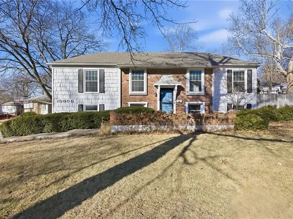10000 W 93rd St, Overland Park, KS 66212
