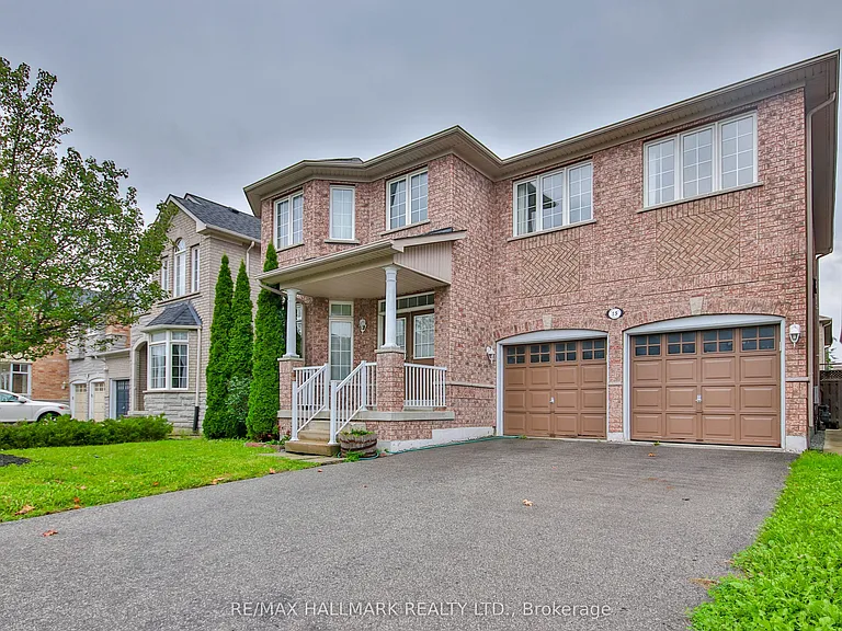 15 Briarglen Rd — Photo 3