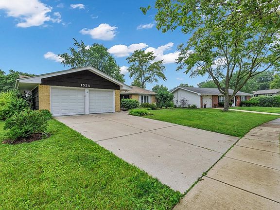 2nd image of 1525 Mayfield Ln