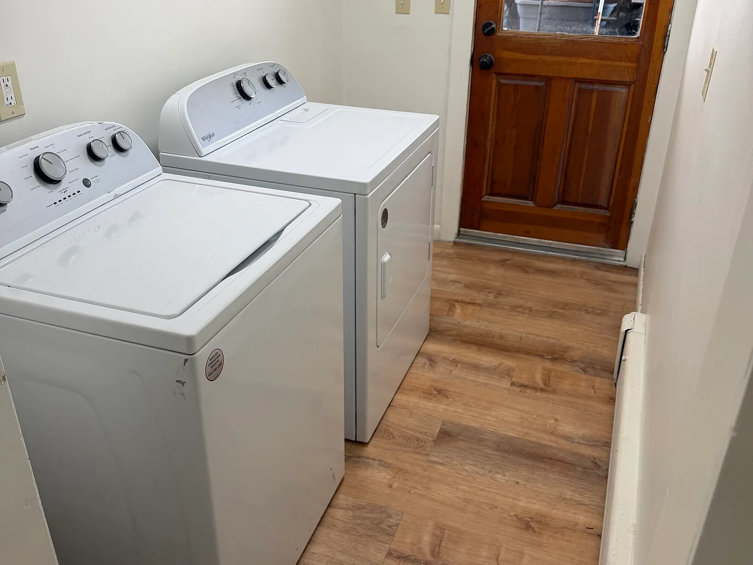 5 bed, 2200 sqft, $3,500 — Photo 4