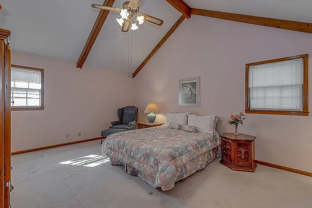 3 bed, 2000 sqft, $2,495 — Photo 3