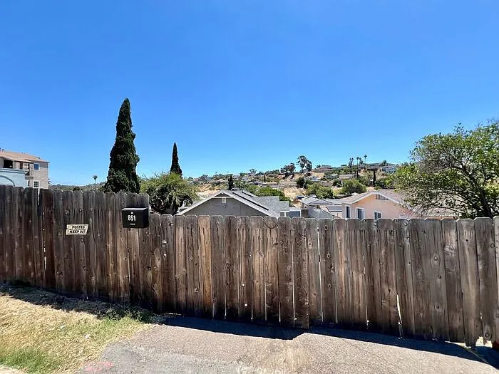 851 Euclid Ave — Photo 22