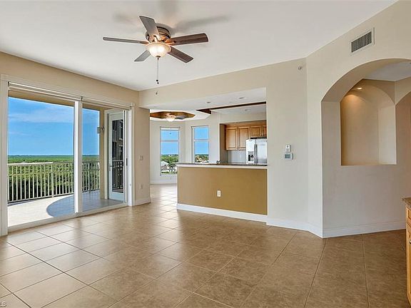 5th image of 6061 Silver King Blvd Unit 406