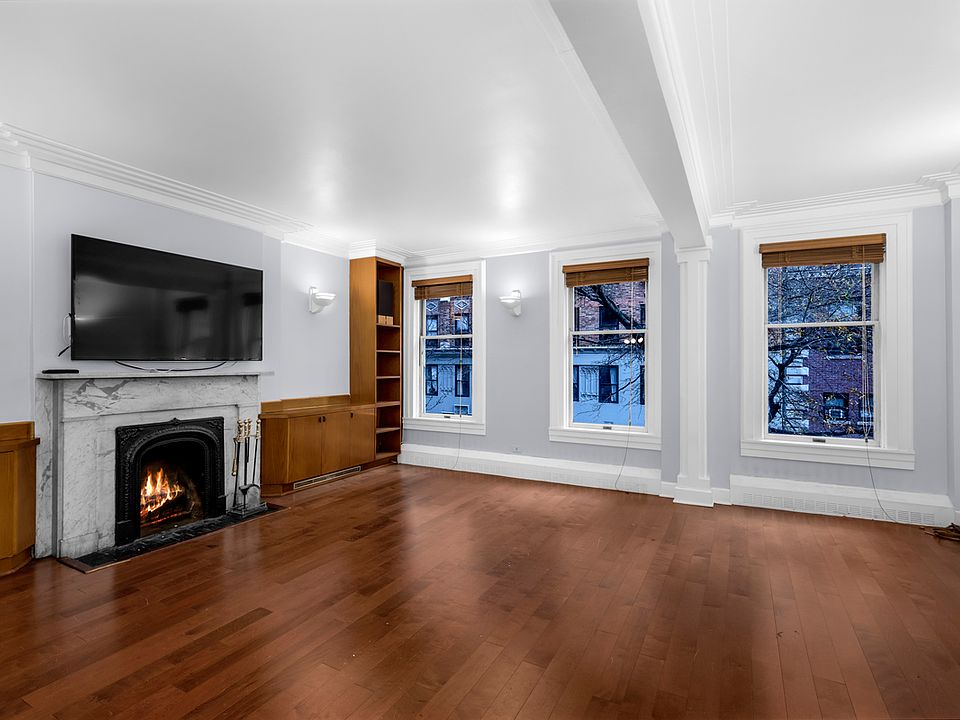 1st image of 207 W 16th St #2