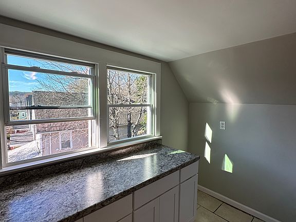 4th image of 688 Dixwell Ave #C