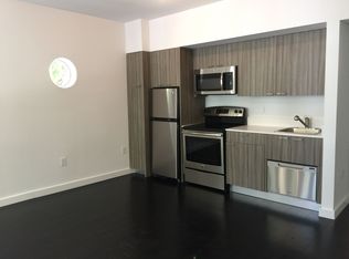 860 Collins Ave, Miami Beach, FL 33139