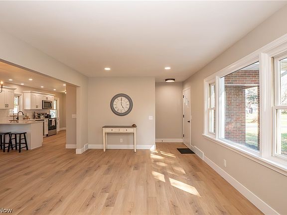 5th image of 2849 Wise Ave NW