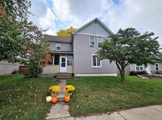 419 S 3rd St #1/2, La Crescent, MN 55947